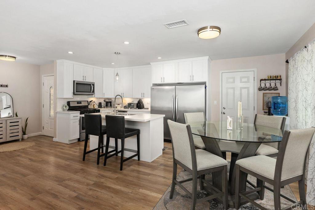 833 Halecrest Drive
