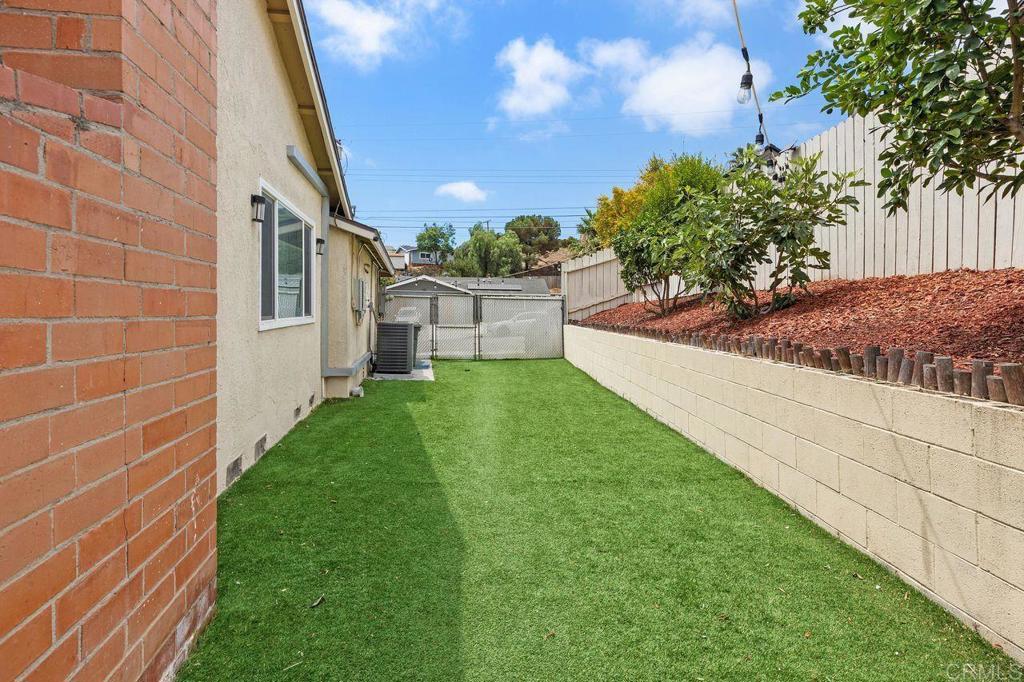 833 Halecrest Drive