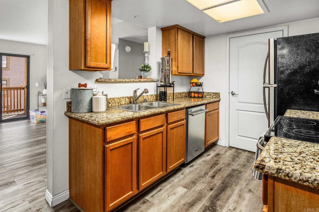 12067 Alta Carmel Court 76