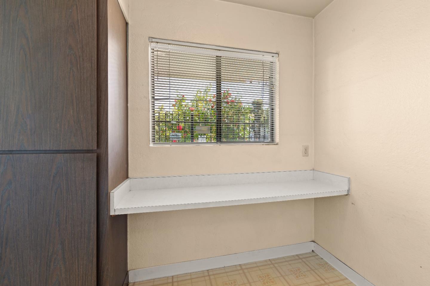 500 Glenwood CIR 2110