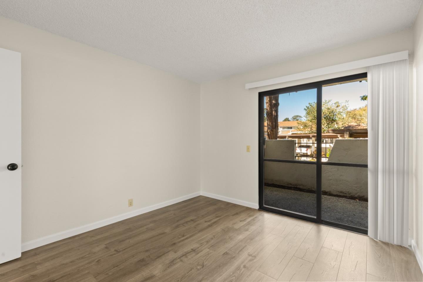 500 Glenwood CIR 2110