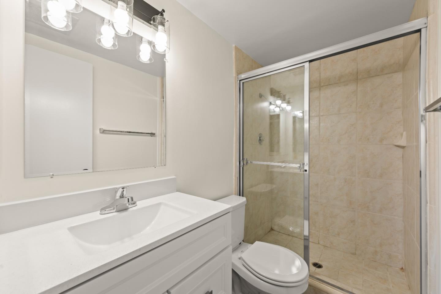 500 Glenwood CIR 2110