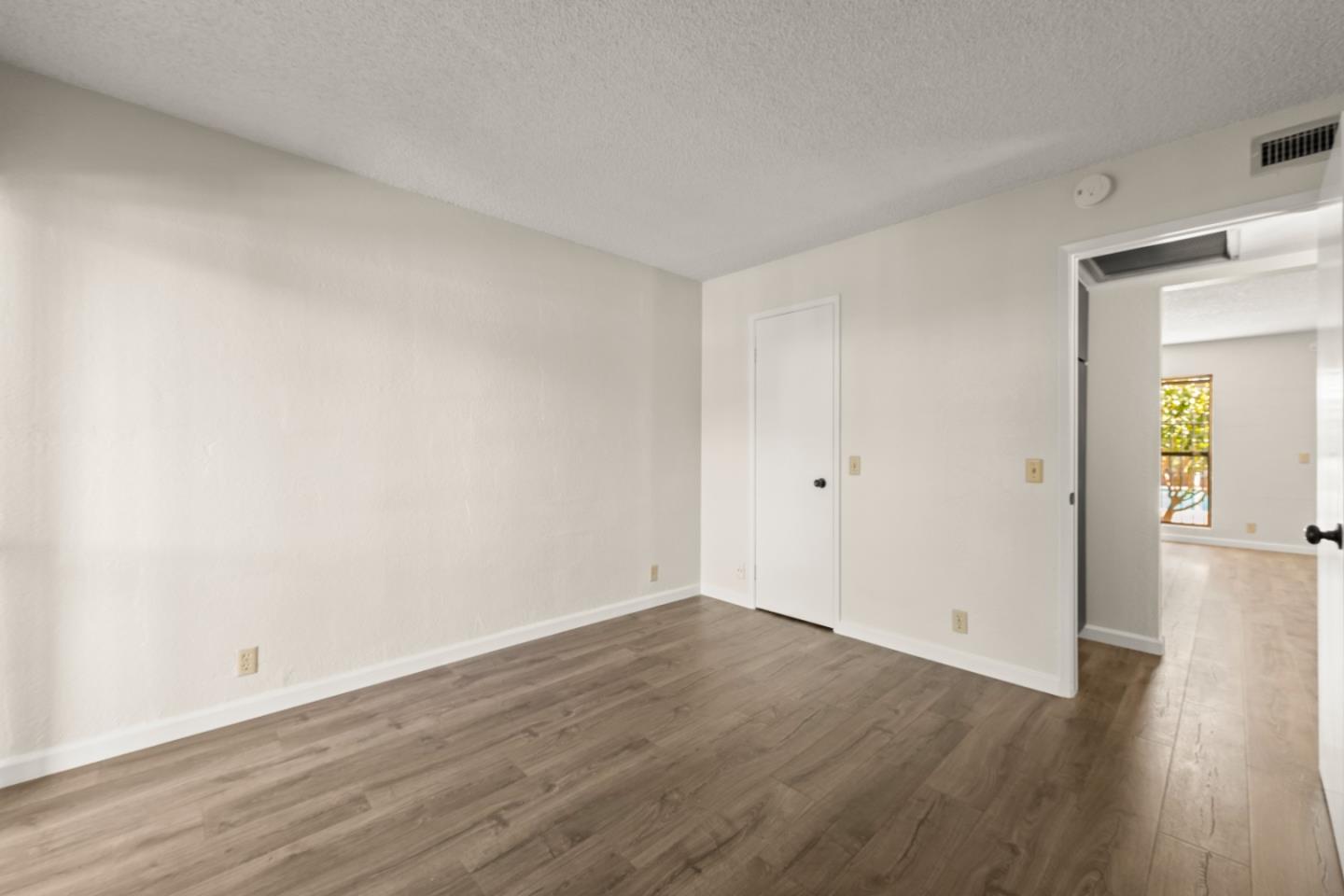 500 Glenwood CIR 2110