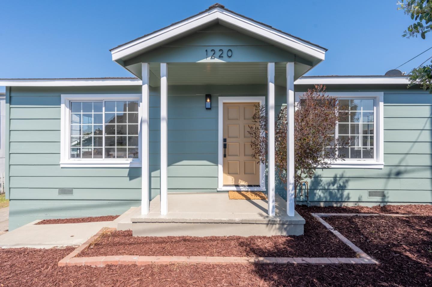 1220 Judson ST