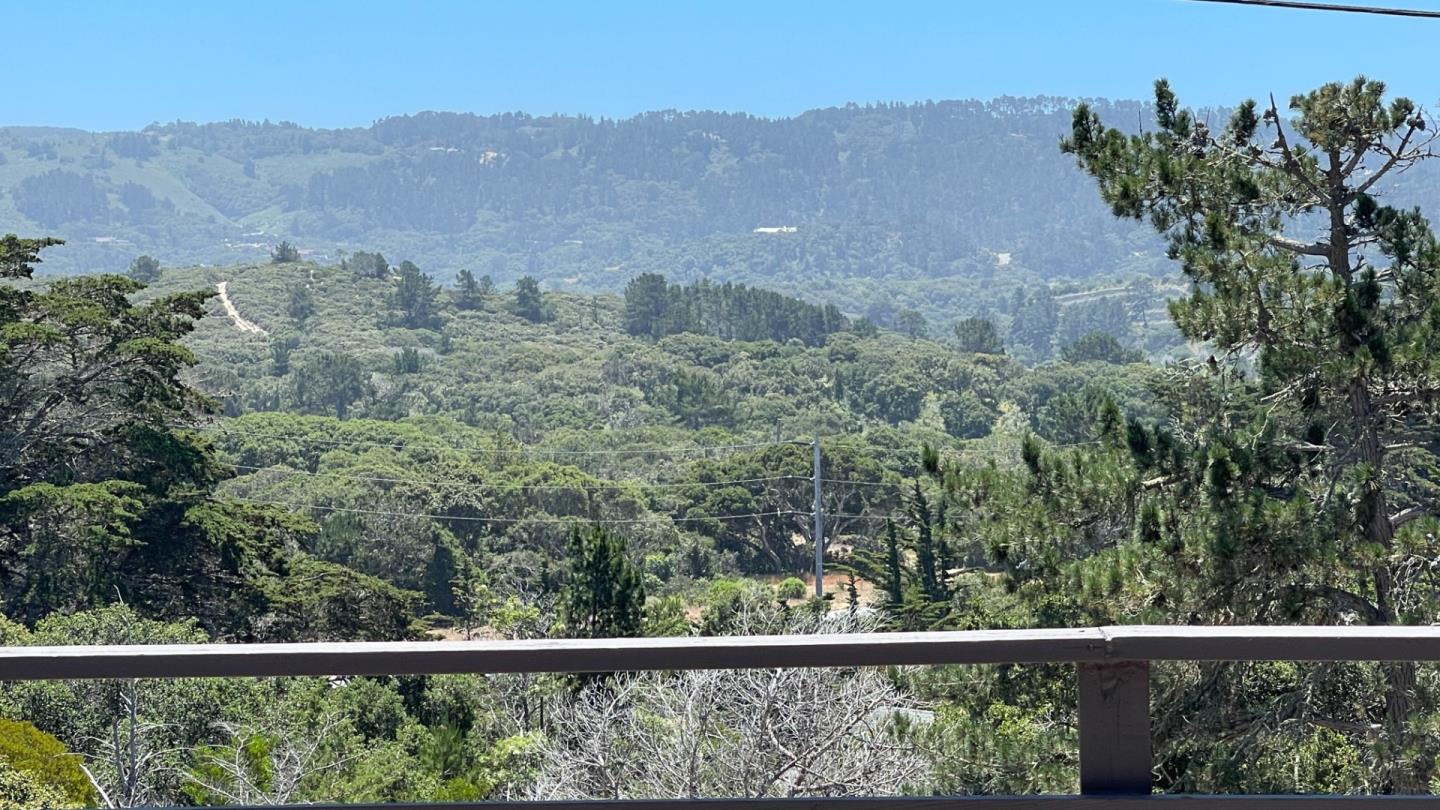 1615 Plumas AVE