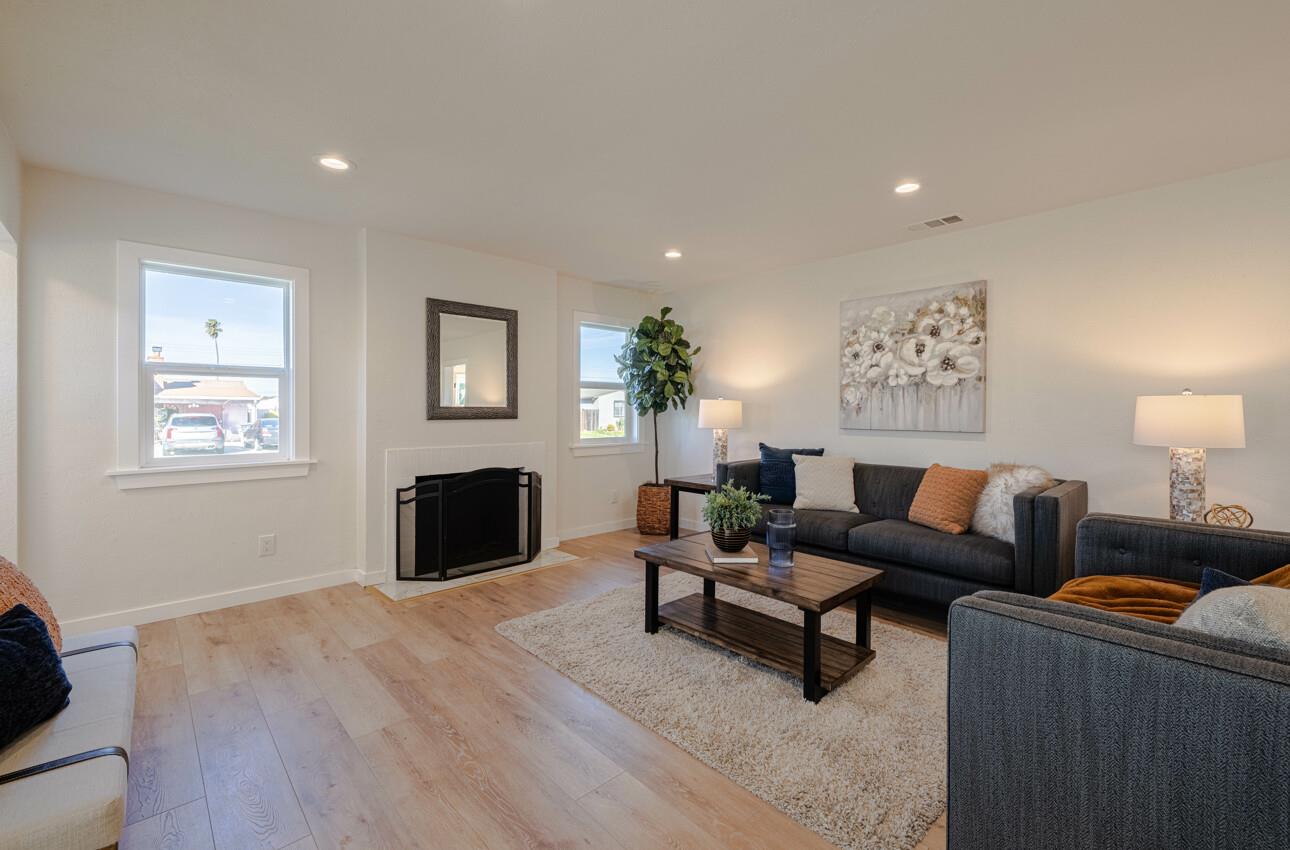 16 Sharon DR