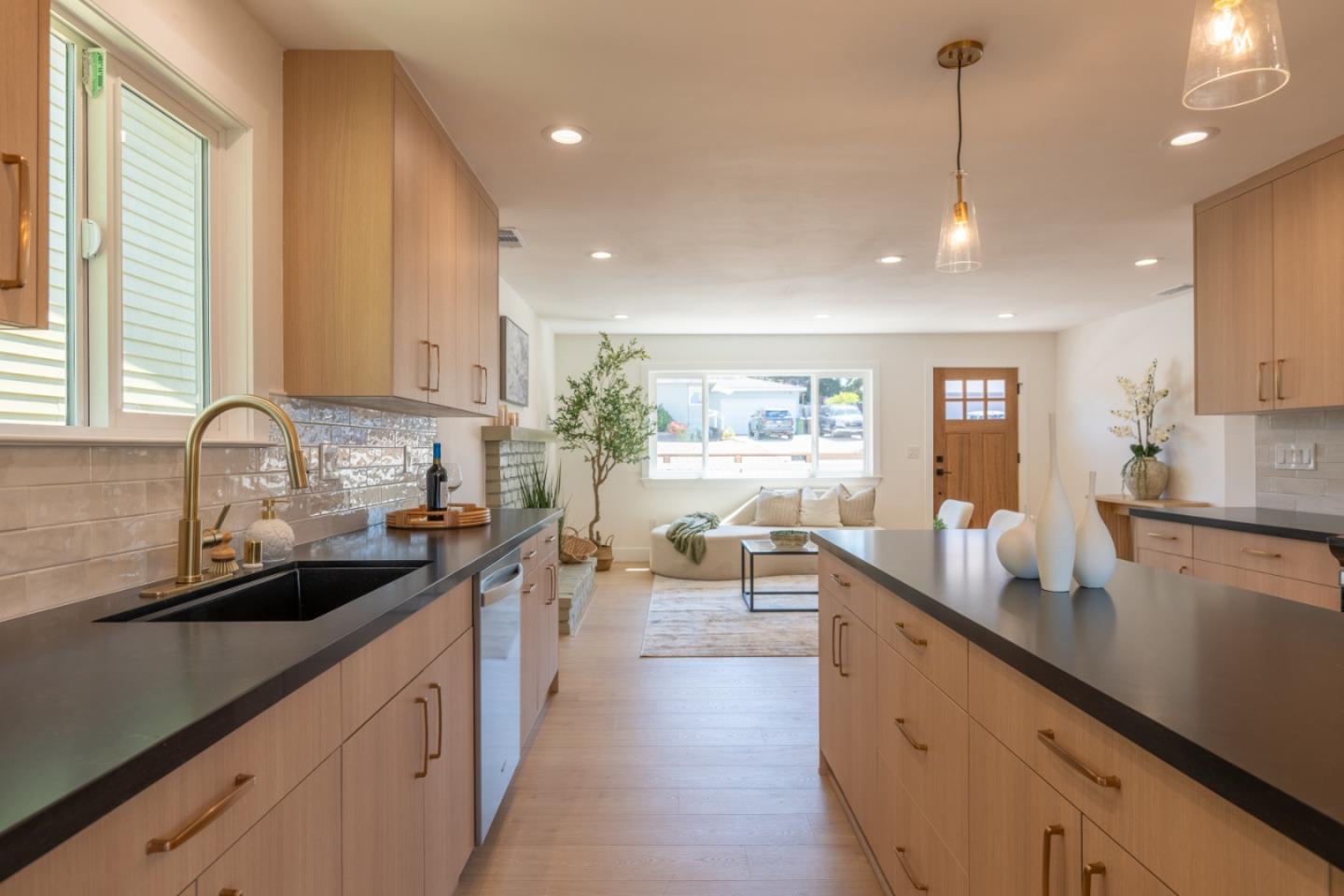 459 English Avenue
