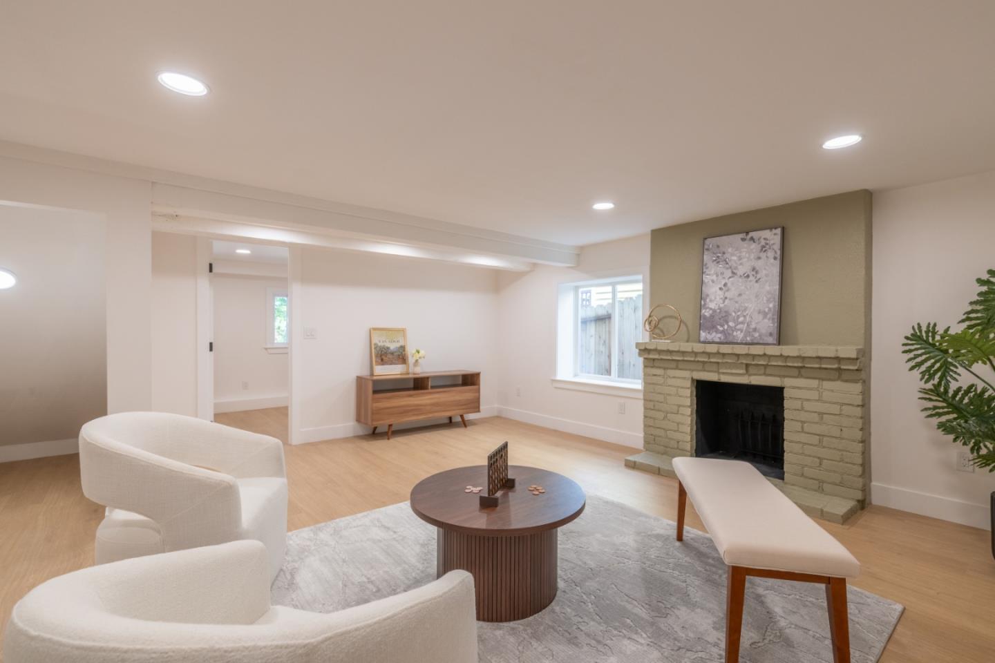 459 English Avenue