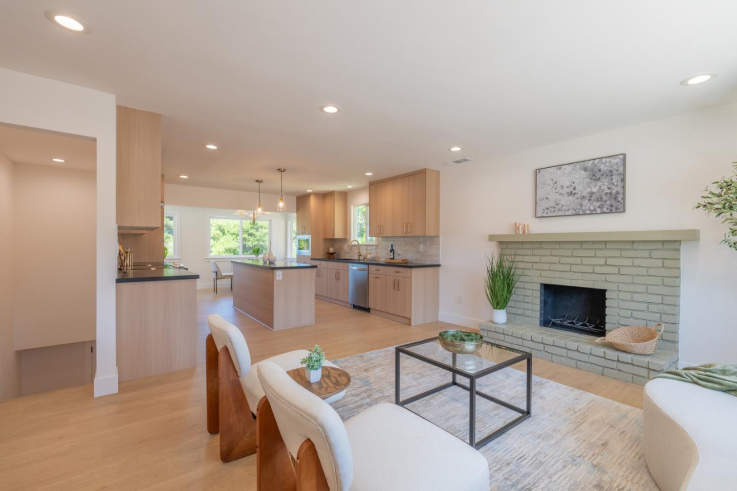 459 English Avenue