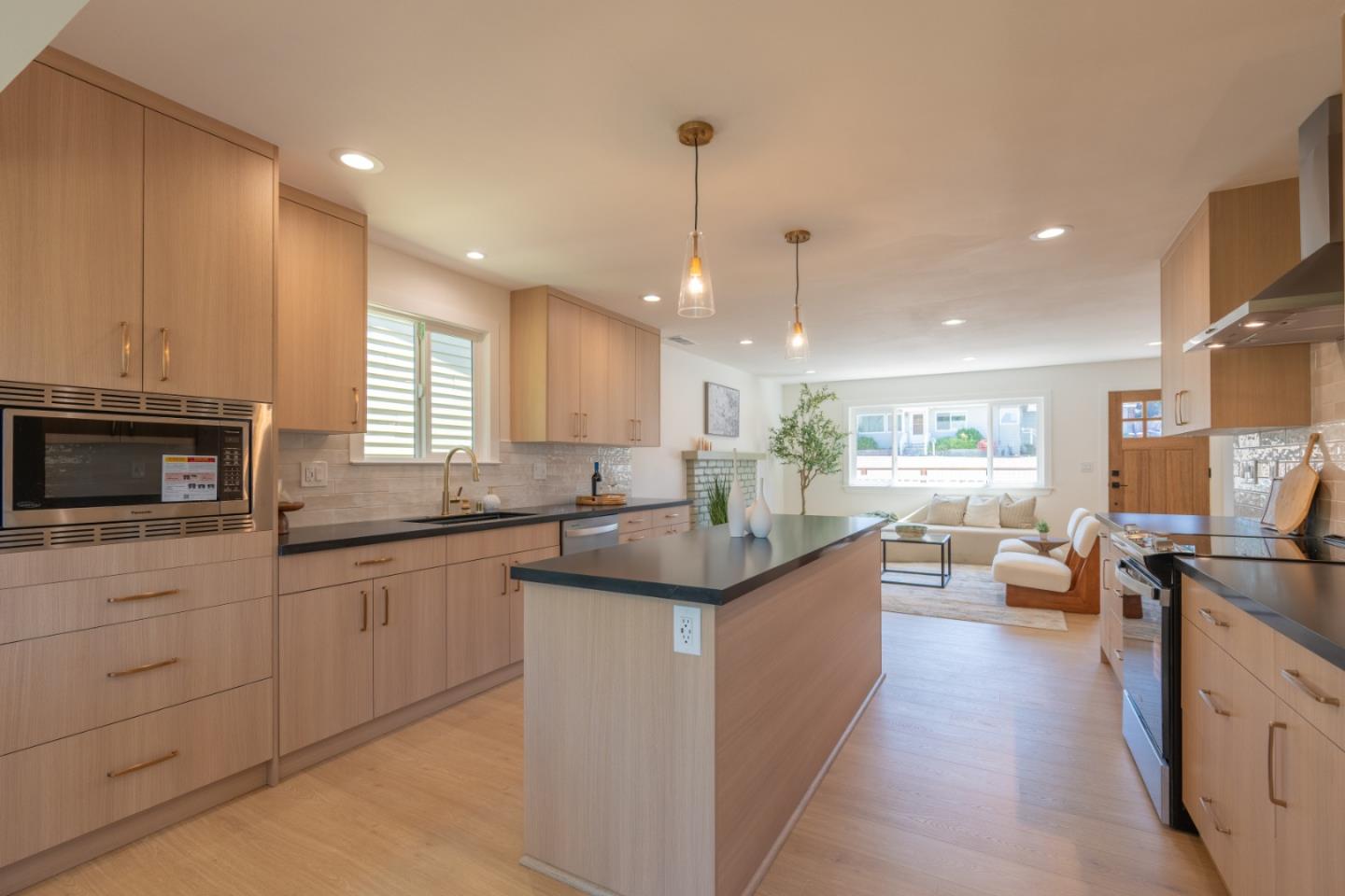 459 English Avenue