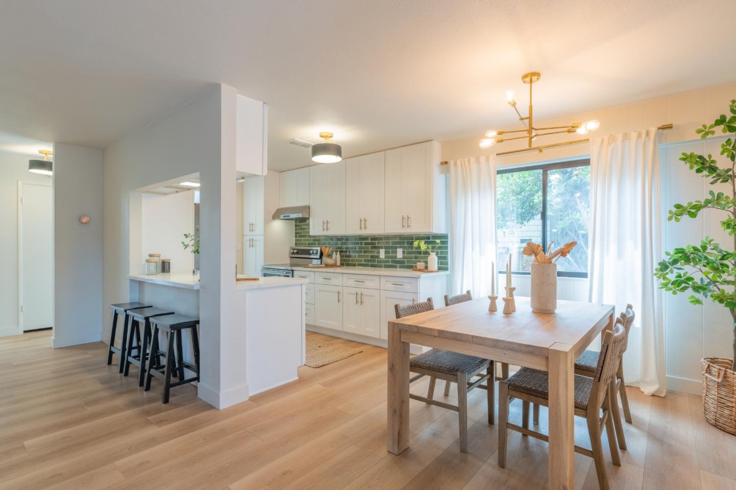 1360 Josselyn Canyon RD 33
