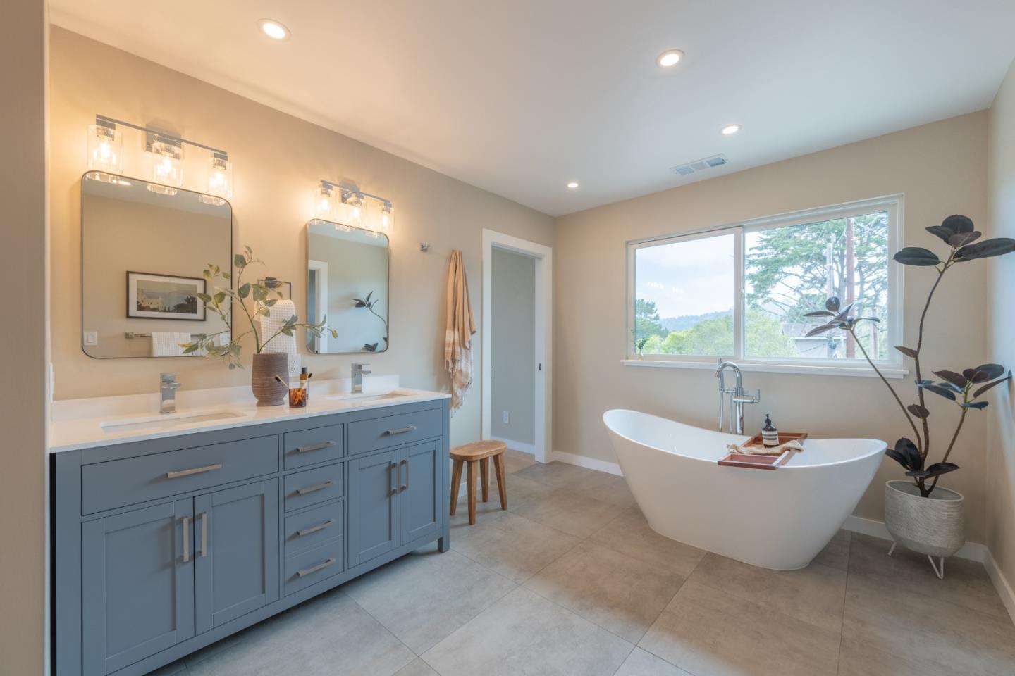 1 Walter Colton DR