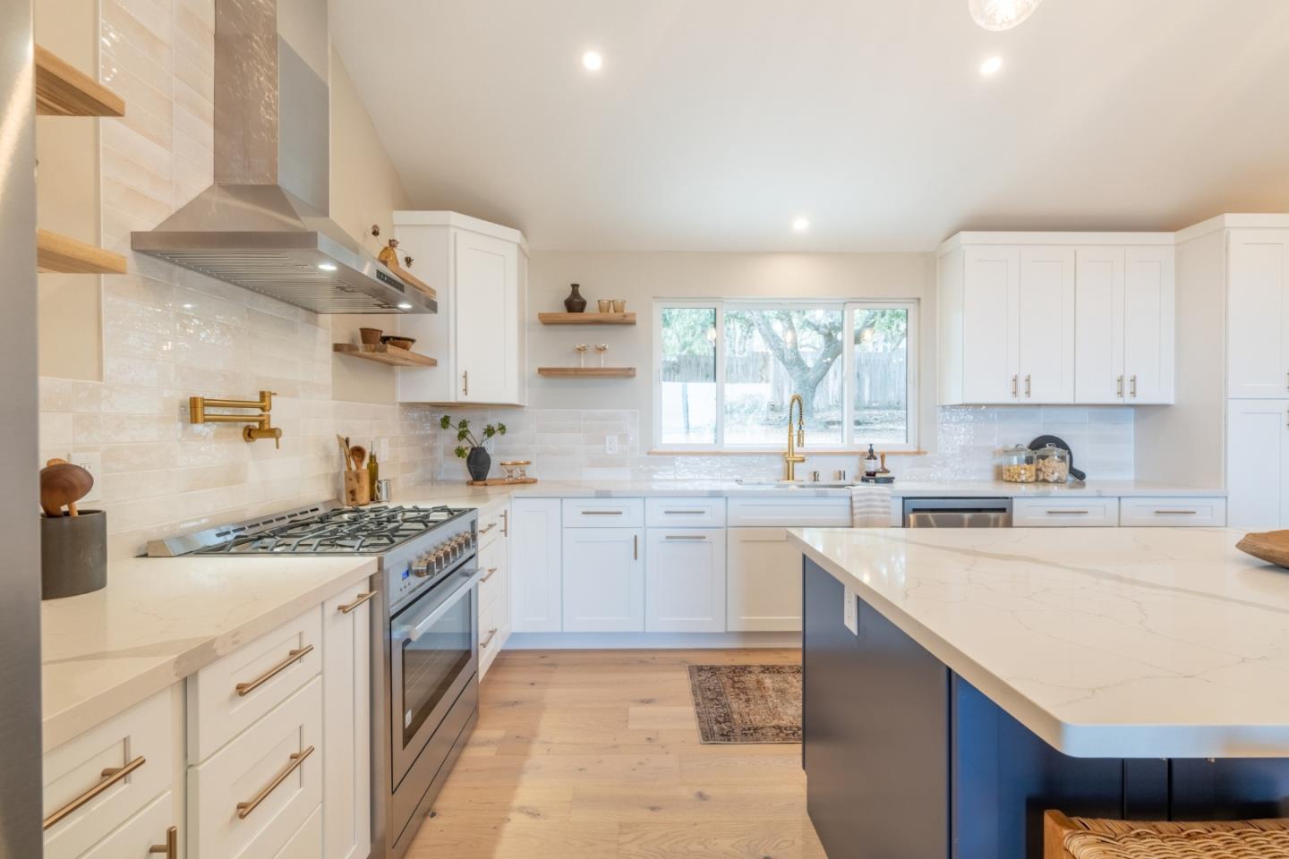 1 Walter Colton DR