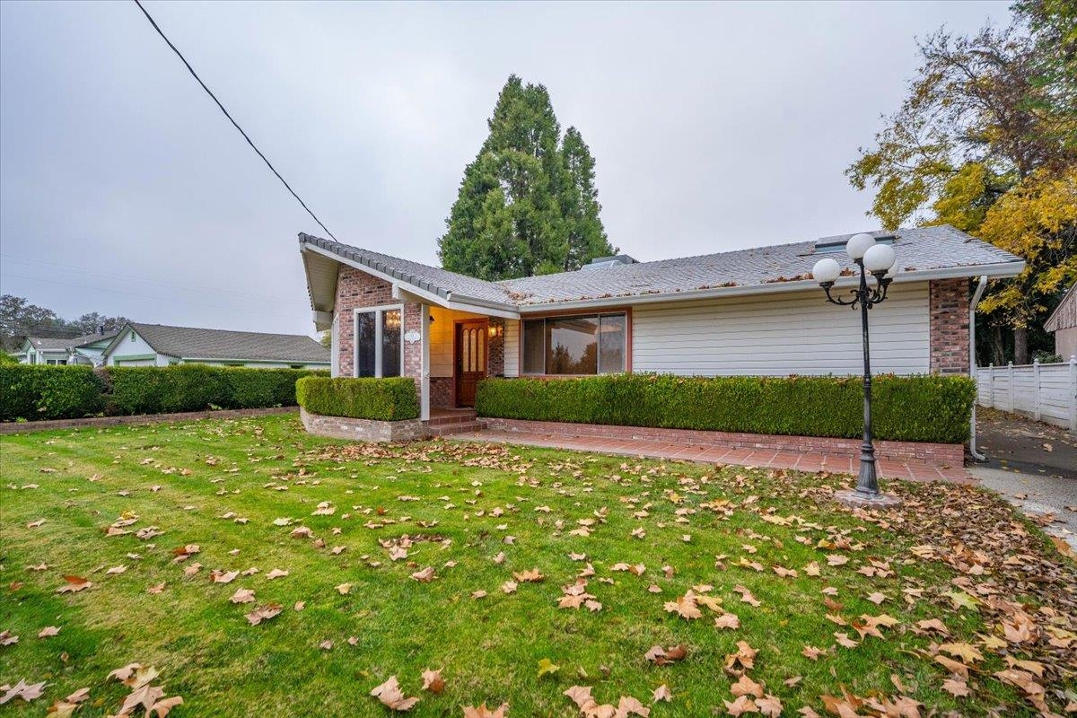 83 Damon Avenue