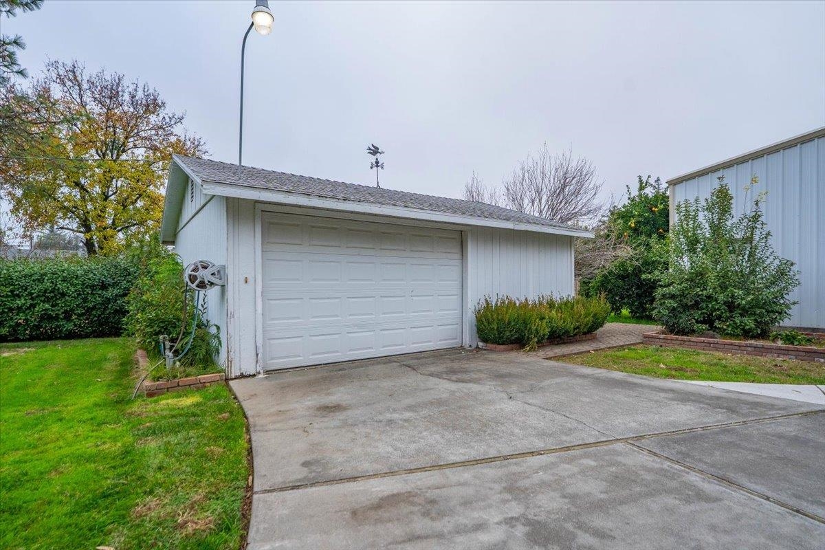 83 Damon Avenue