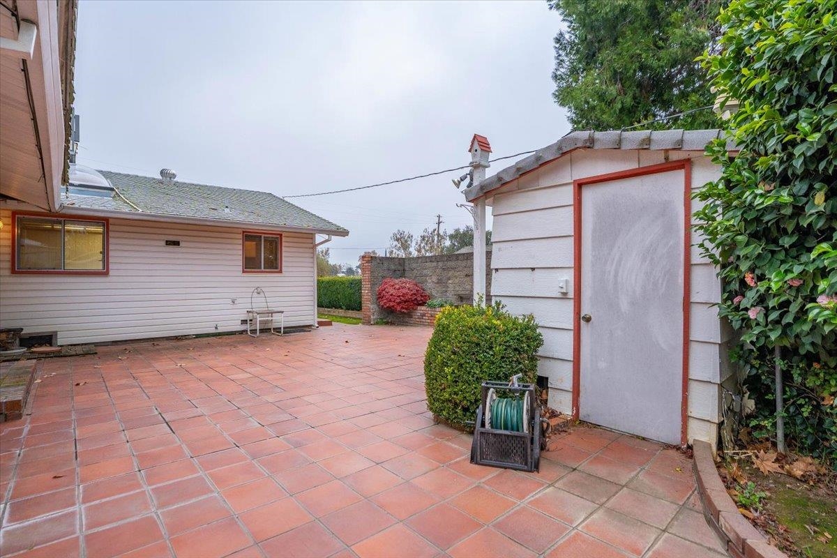 83 Damon Avenue