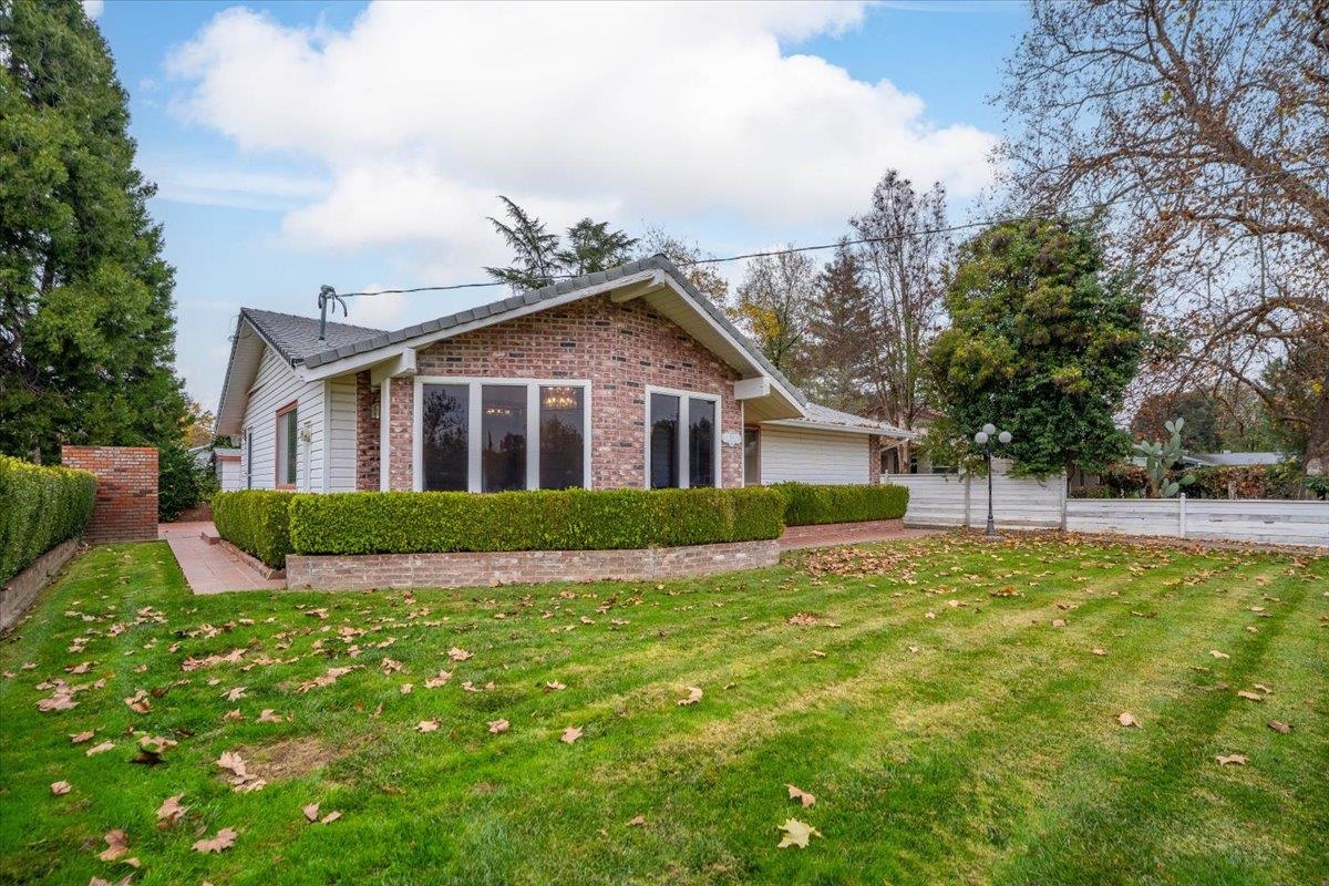 83 Damon Avenue