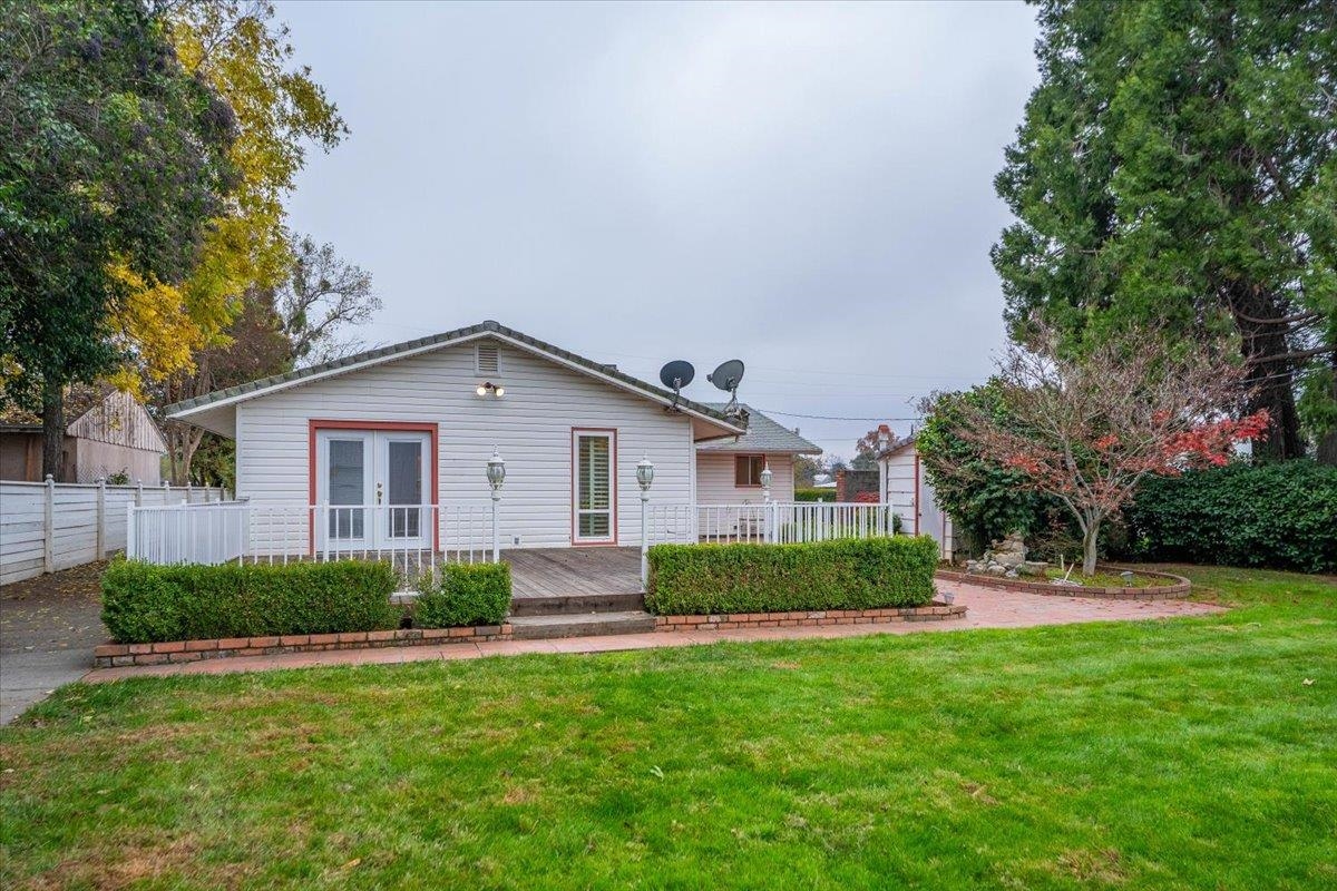 83 Damon Avenue