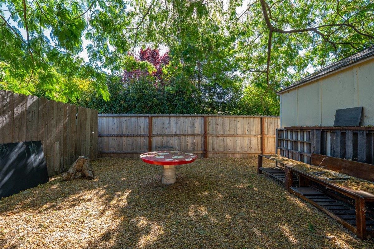 12900 Arbor Lane