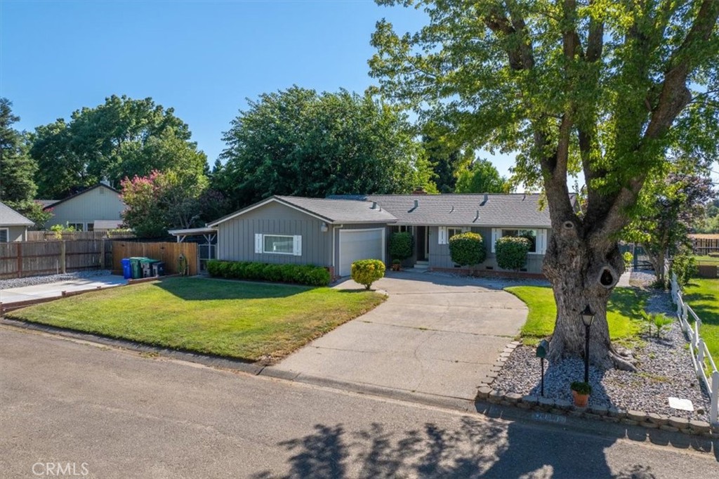 180 Nina Avenue