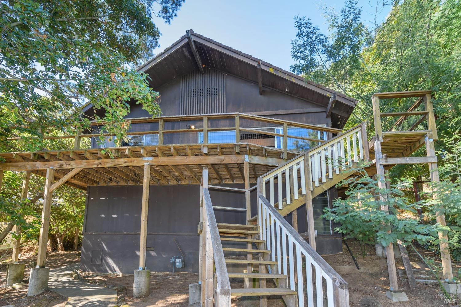21 Roberts Avenue