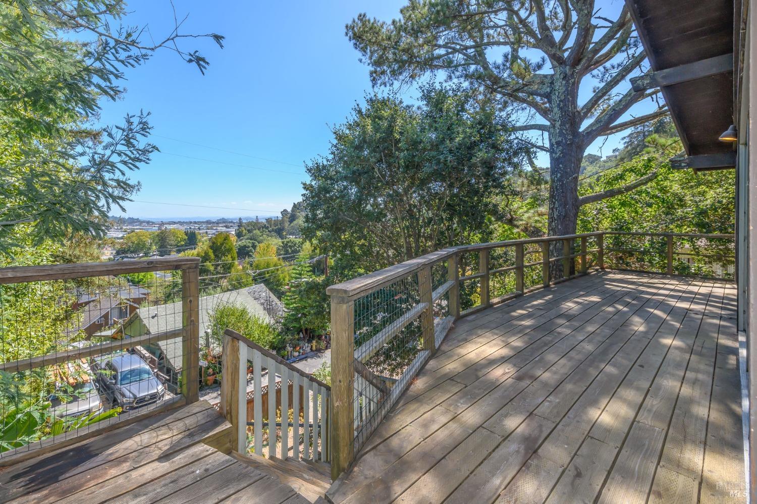 21 Roberts Avenue