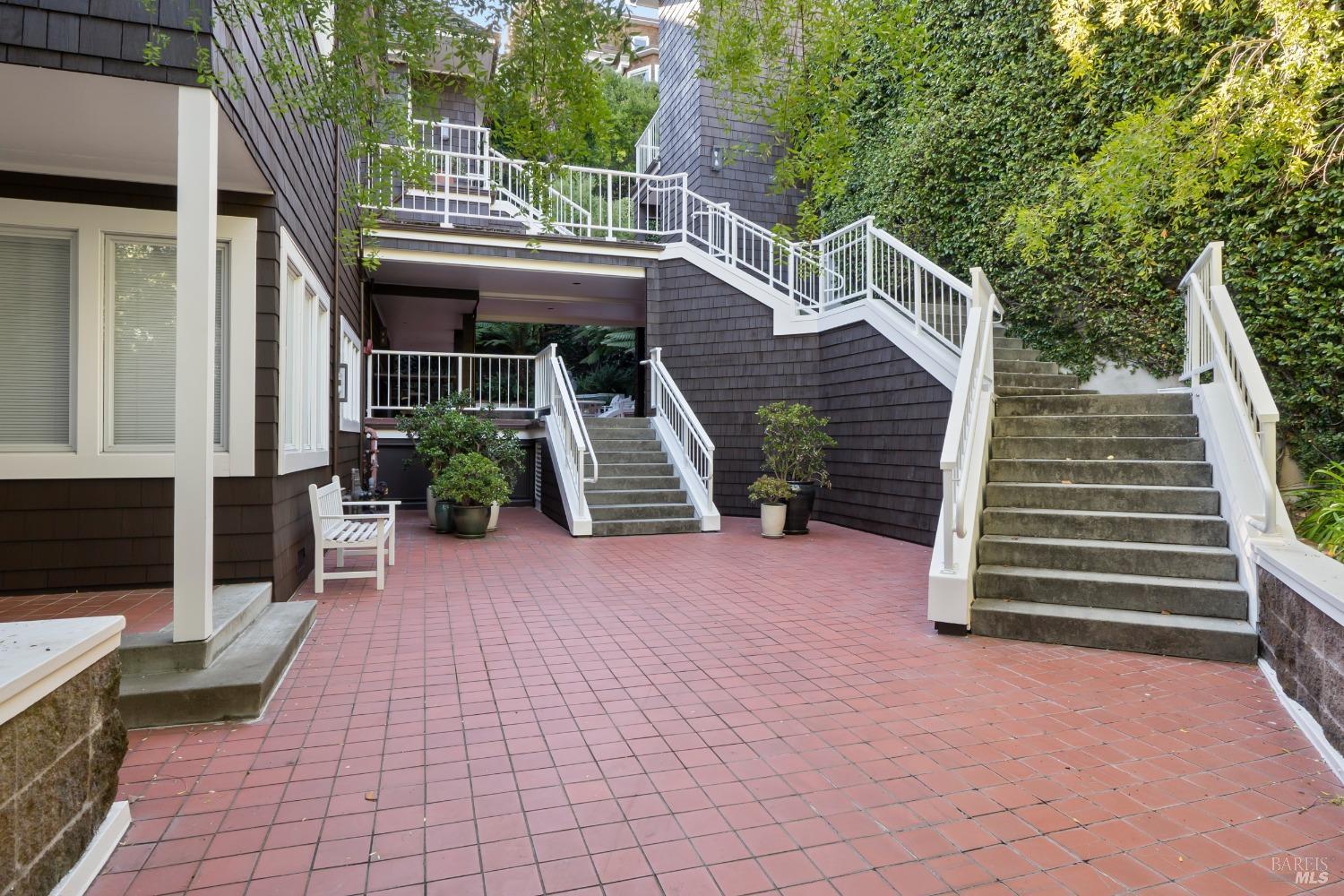 99 Bulkley Avenue