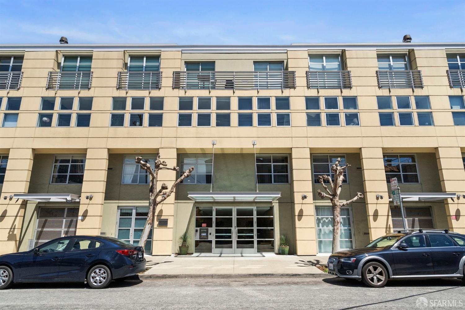 530 Chestnut Street # 303