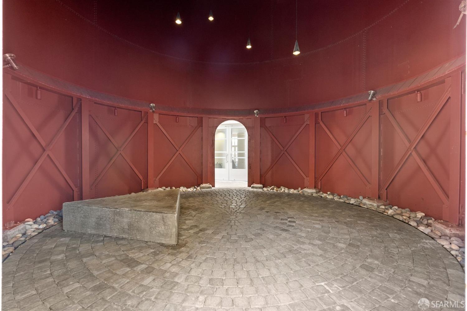 530 Chestnut Street # 303