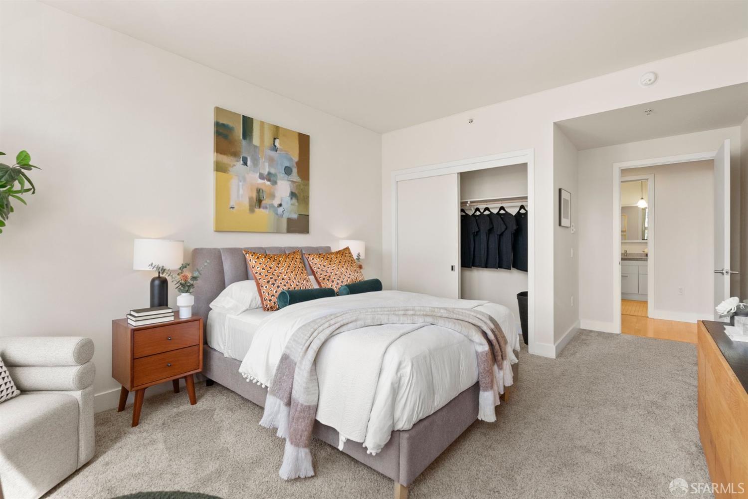 530 Chestnut Street # 303