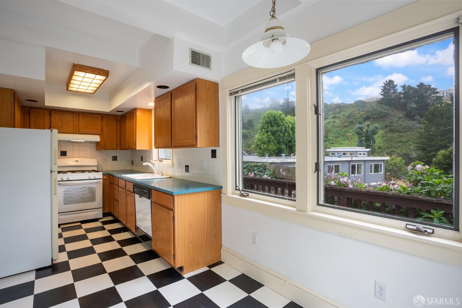 106 Bay View Road