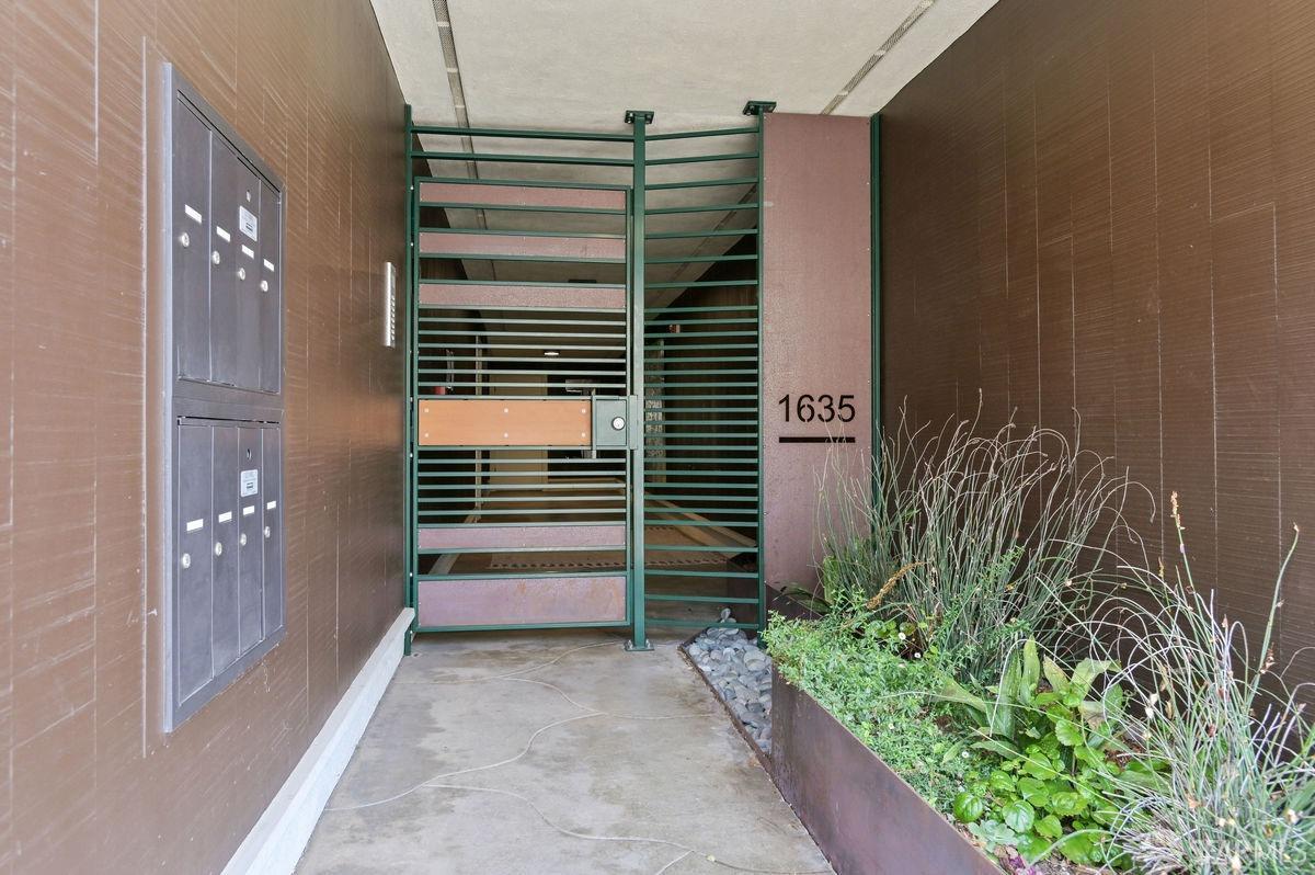 1635 10th Avenue # 1