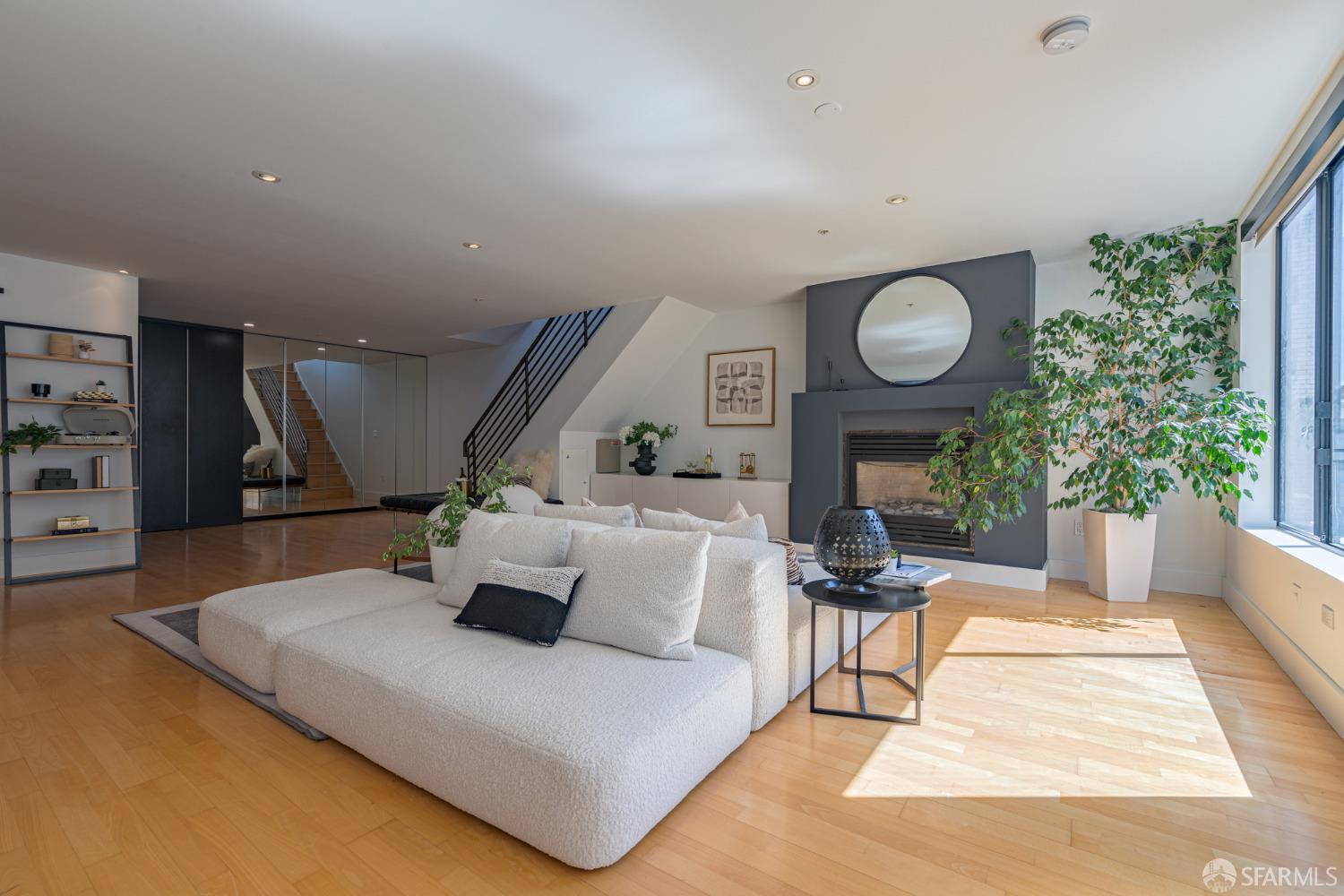 415 Bryant Street # 8