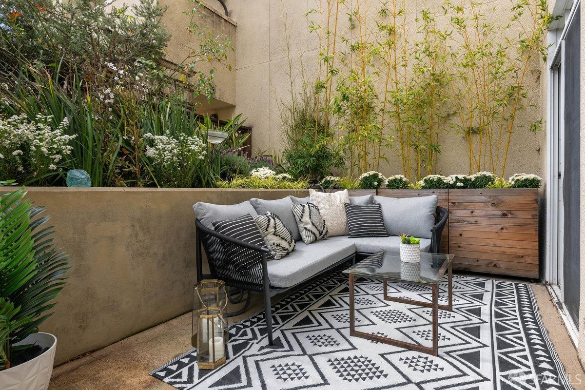 1591 Jackson Street # 302