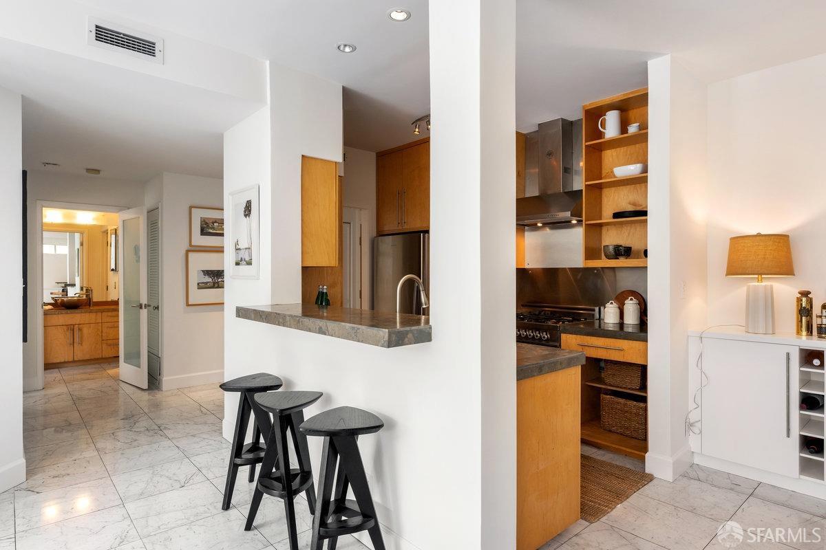 1591 Jackson Street # 302