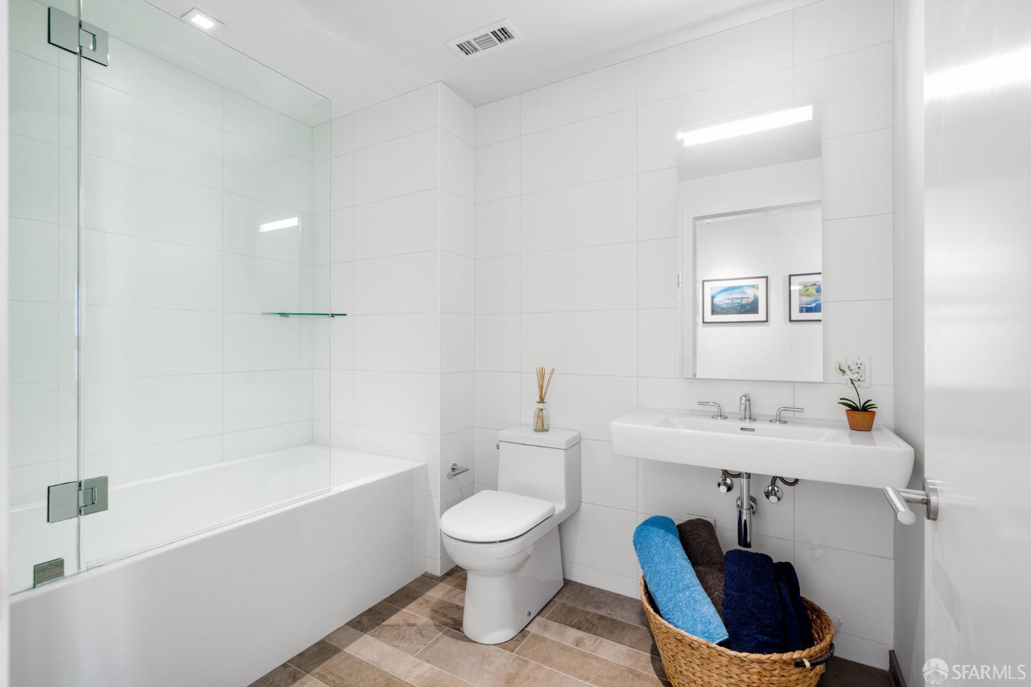 1450 Franklin Street # 801