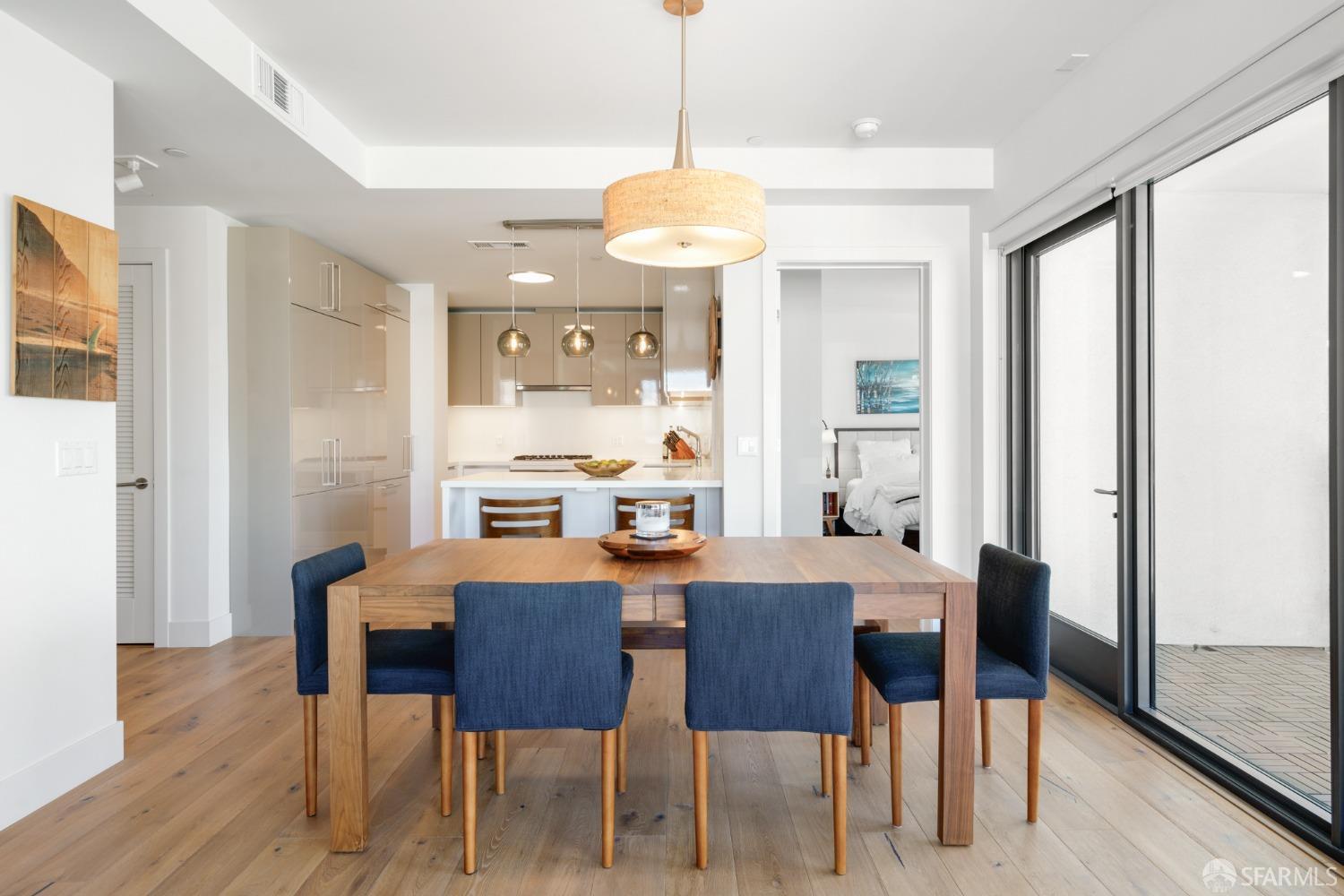 1450 Franklin Street # 801