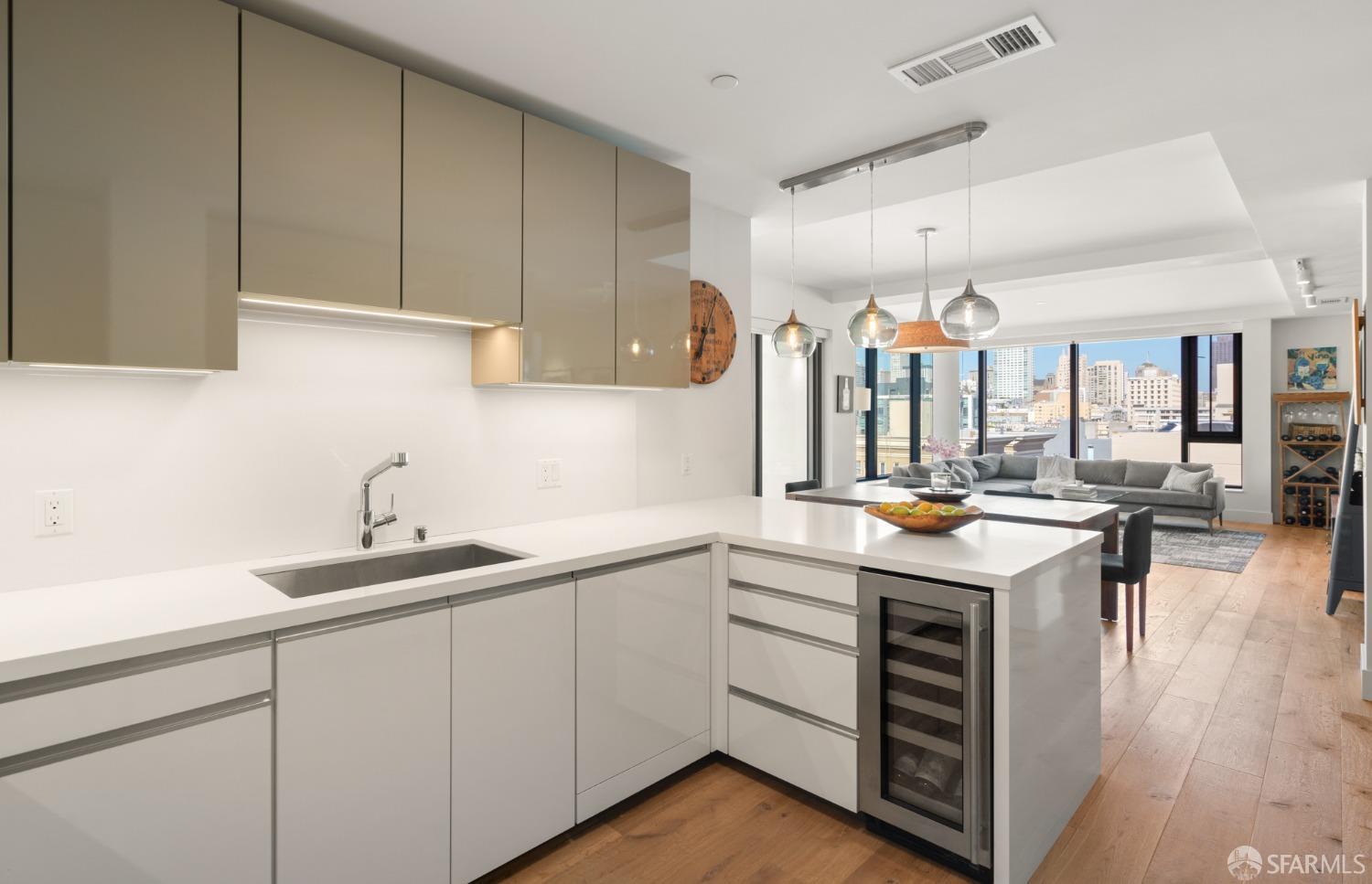 1450 Franklin Street # 801