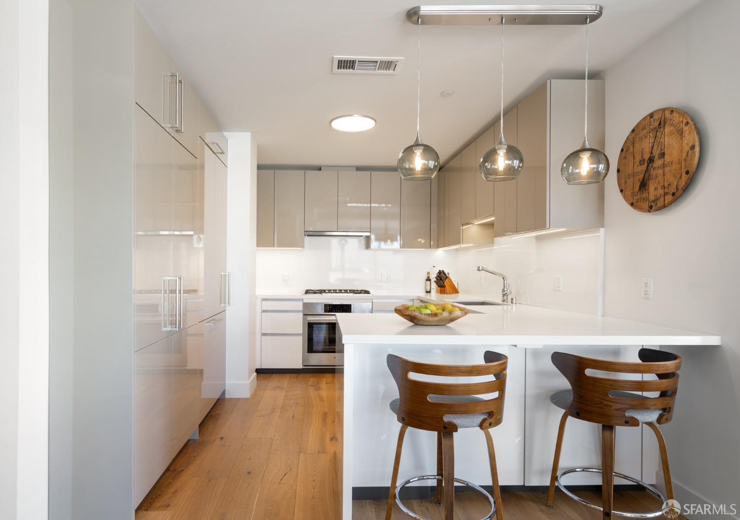 1450 Franklin Street # 801