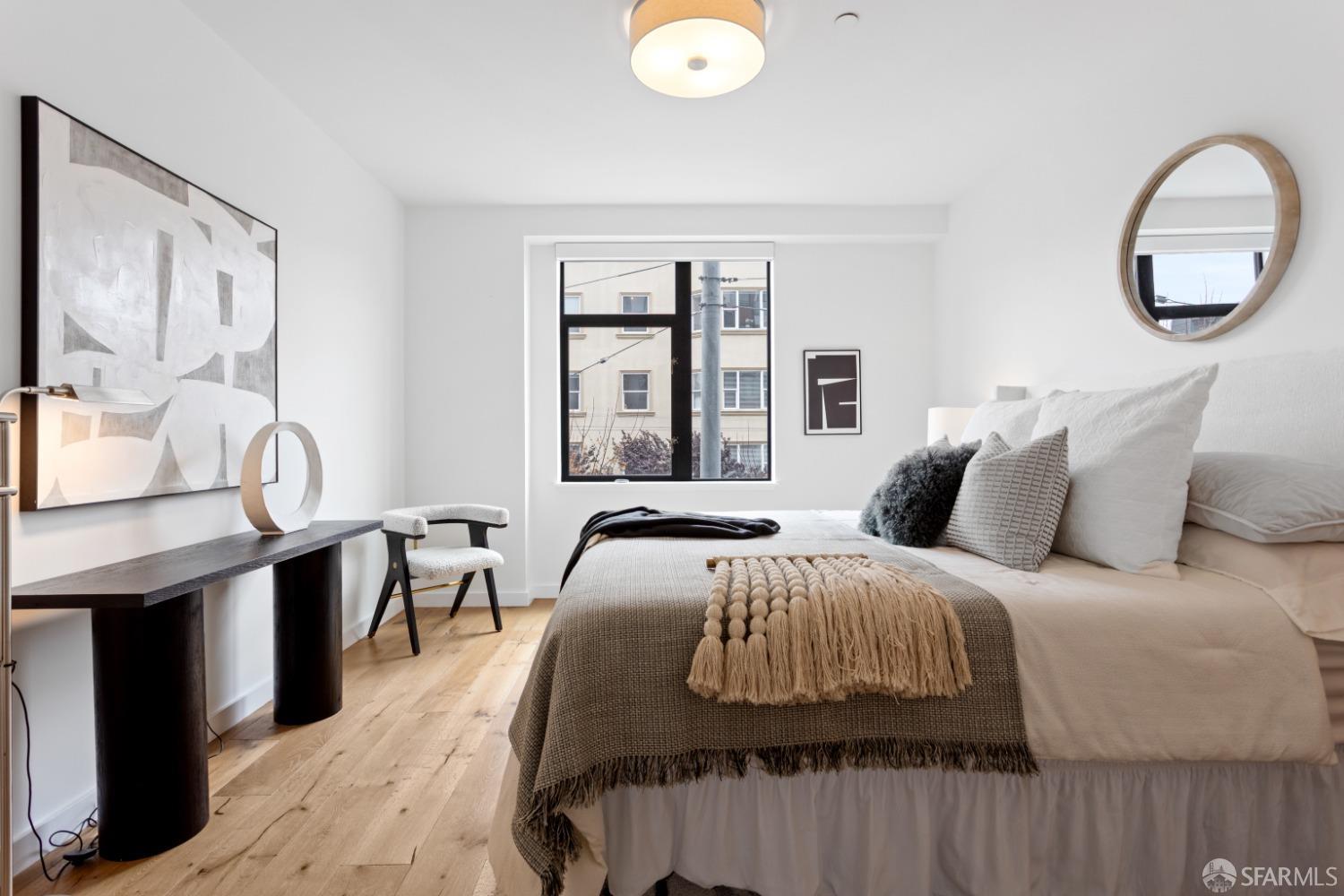 580 Hayes Street # 202