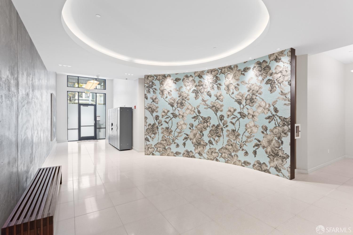 580 Hayes Street # 202