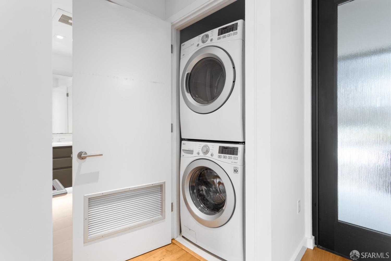 580 Hayes Street # 202