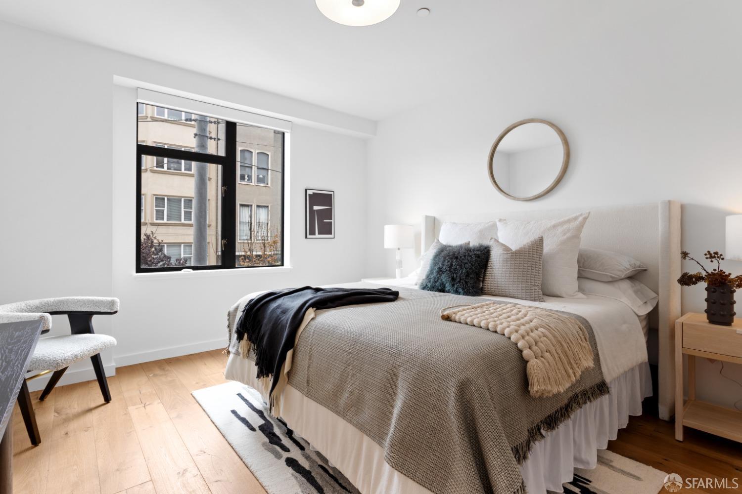 580 Hayes Street # 202