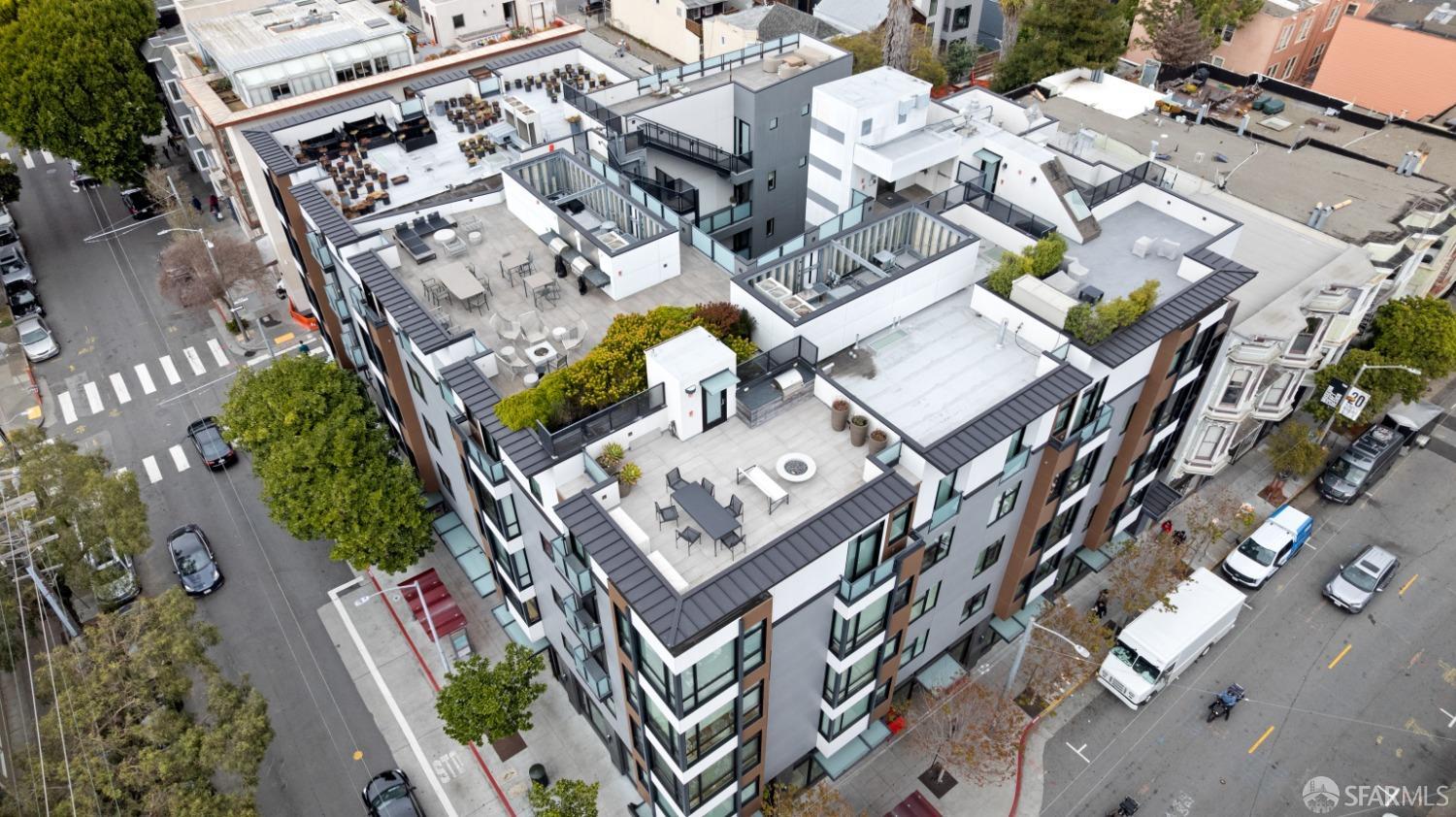 580 Hayes Street # 202