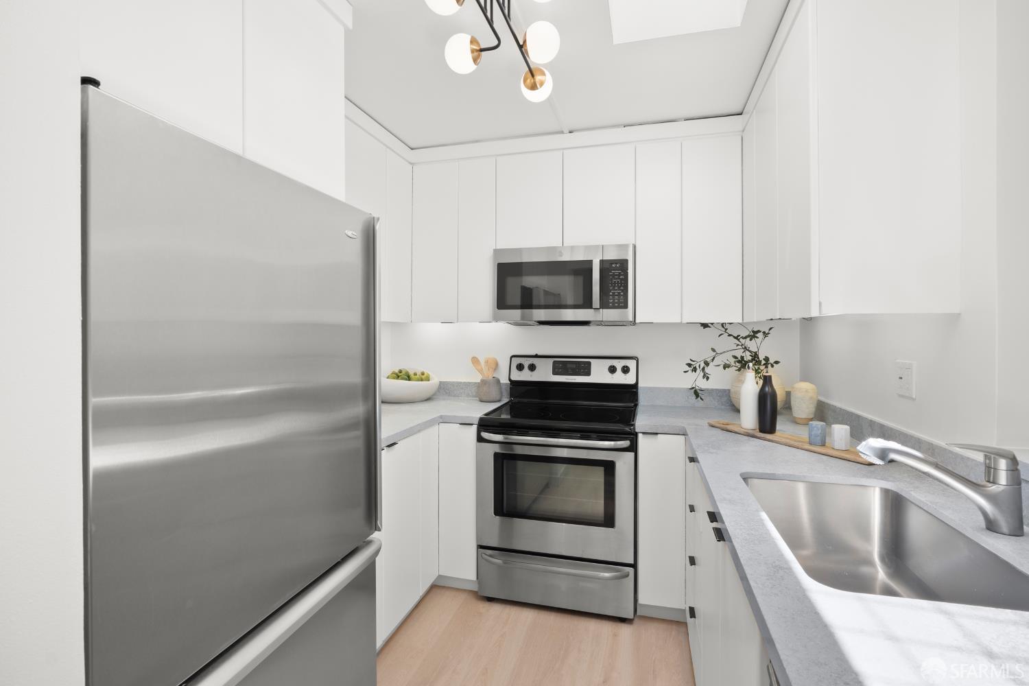 900 Bush Street # 812