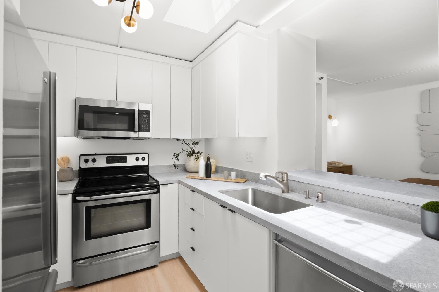 900 Bush Street # 812