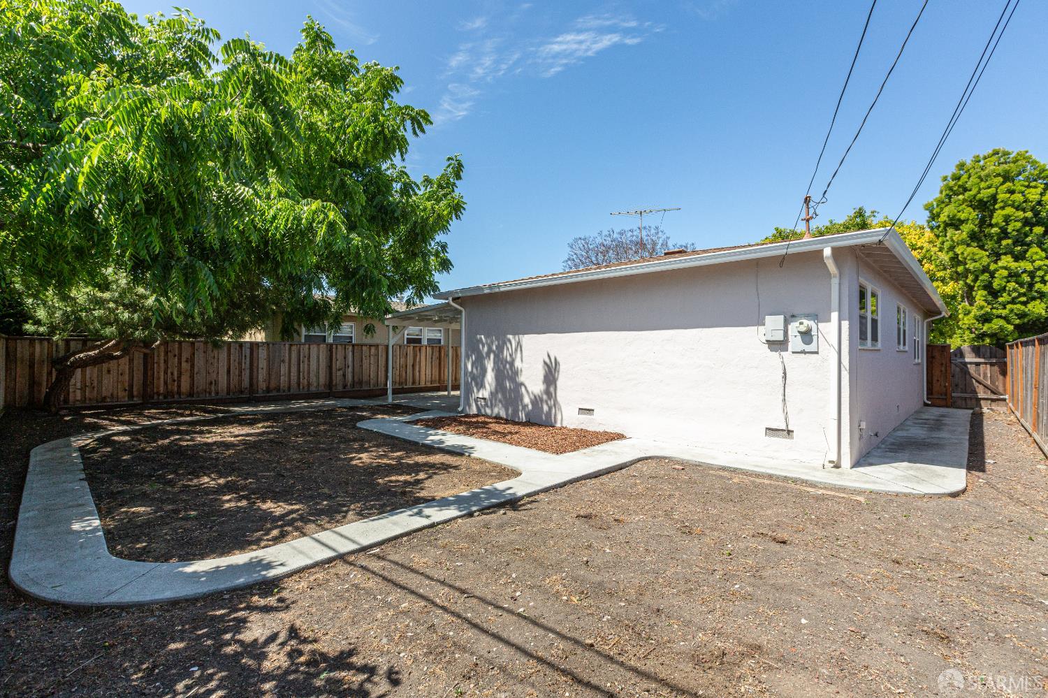 720 Santa Paula Avenue