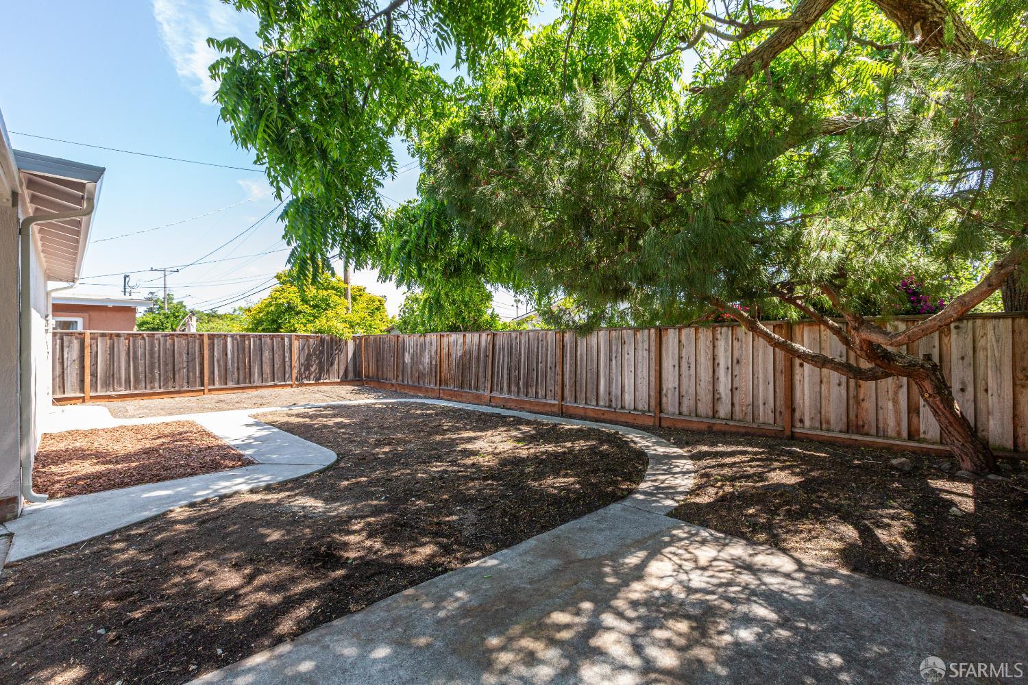 720 Santa Paula Avenue