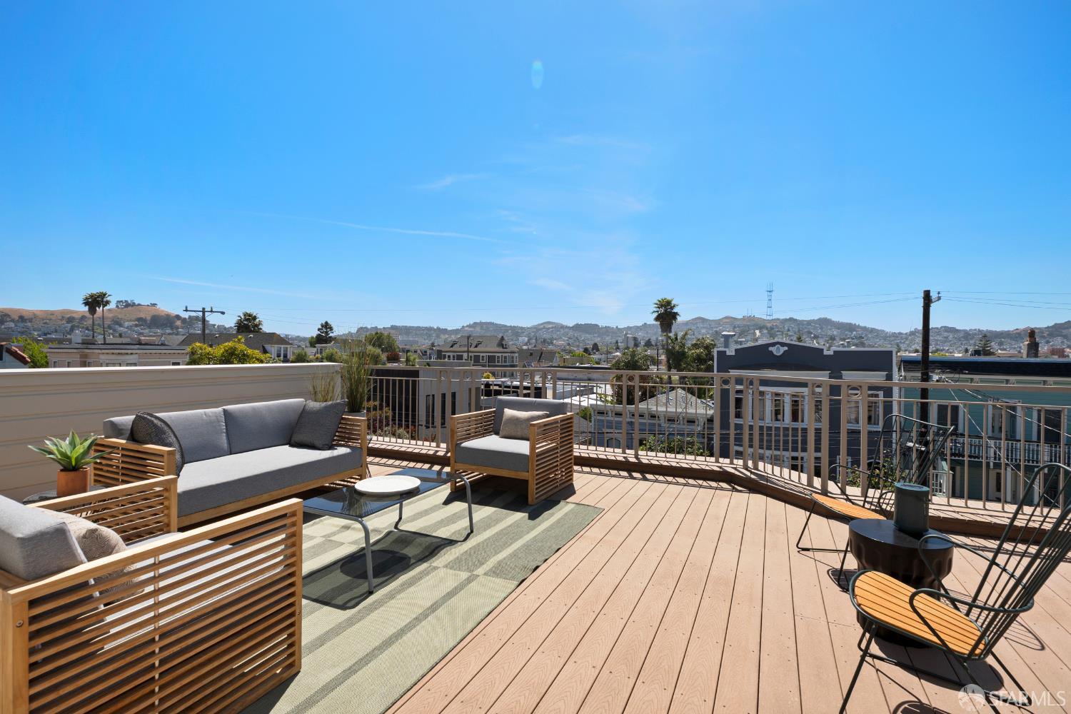 879 Hampshire Street