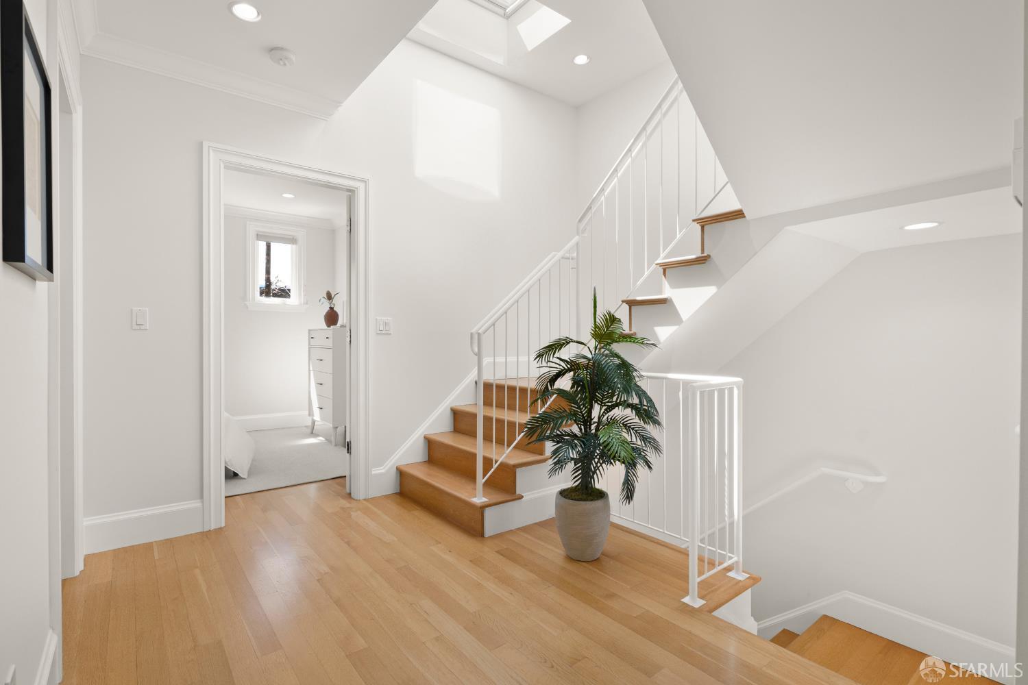 879 Hampshire Street